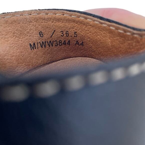 Born Leather Upper Slide Sandals Mules Size 6 - Picture 8 of 8